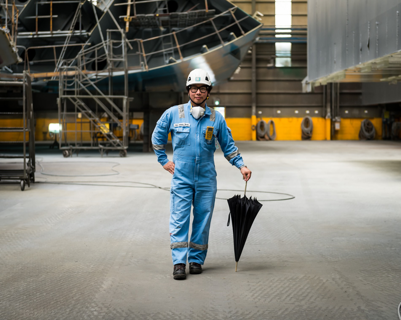 Illustration for article titled Pictures Of The World's Biggest Ship Being Built